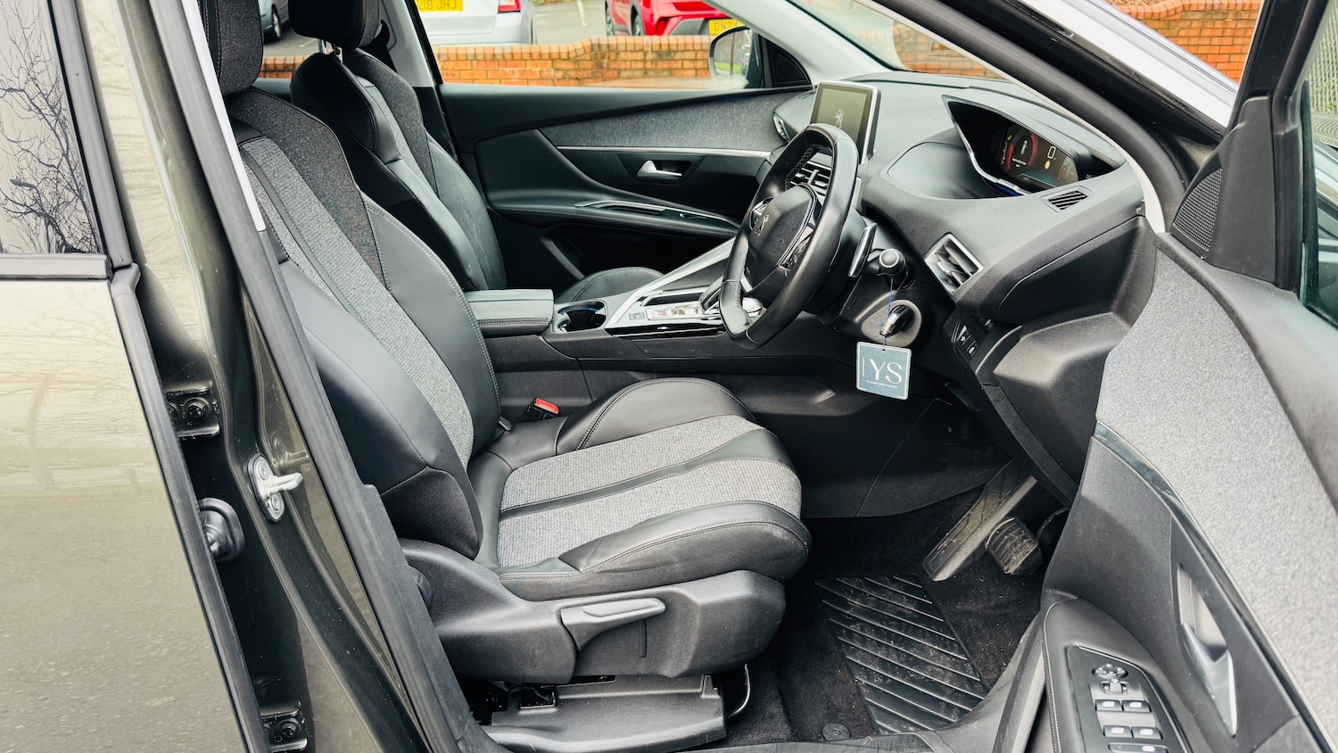 Used Peugeot 3008 2017 for sale - 77307762: Photo 15