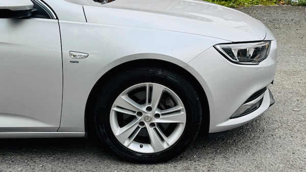 Used Vauxhall Insignia 2017 for sale - 76204669: Photo 10