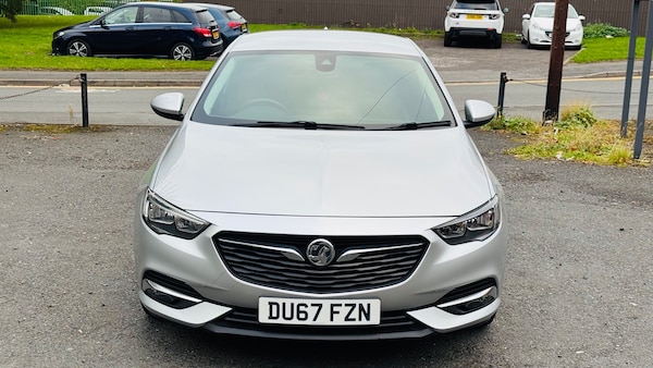 Used Vauxhall Insignia 2017 for sale - 76204669: Photo 3