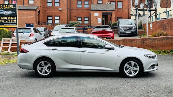 Used Vauxhall Insignia 2017 for sale - 76204669: Photo 9