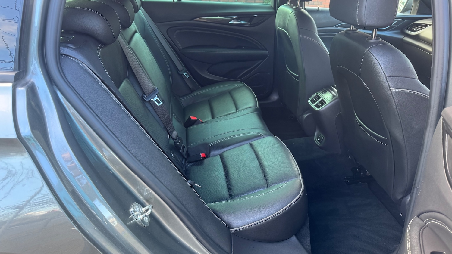 Used Vauxhall Insignia 2017 for sale - 77931755: Photo 18