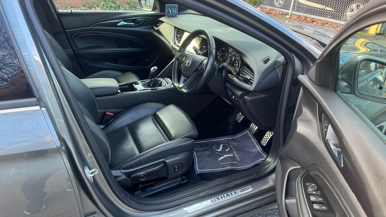 Used Vauxhall Insignia 2017 for sale - 77931755: Photo 20