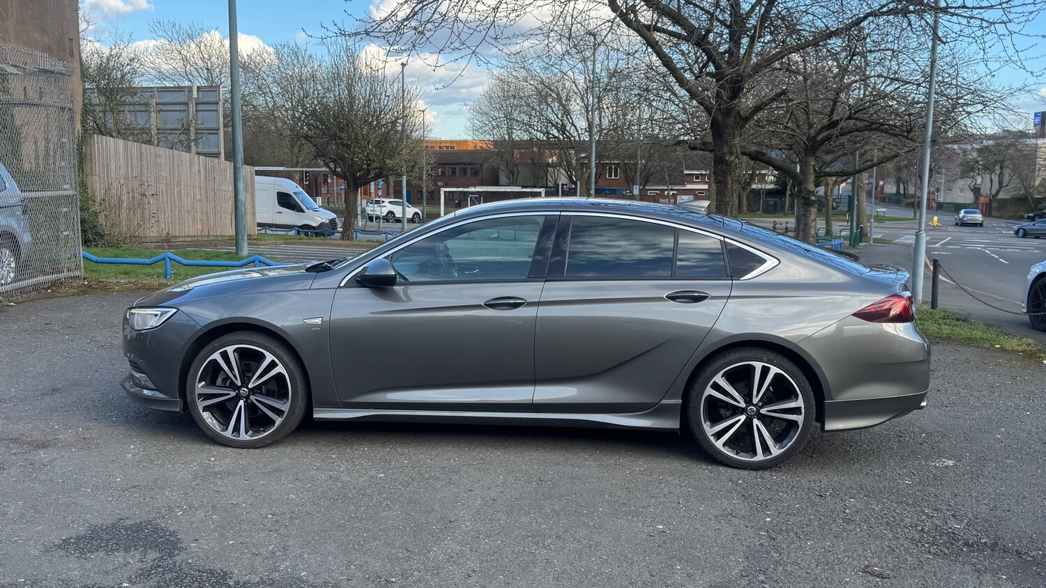 Used Vauxhall Insignia 2017 for sale - 77931755: Photo 7