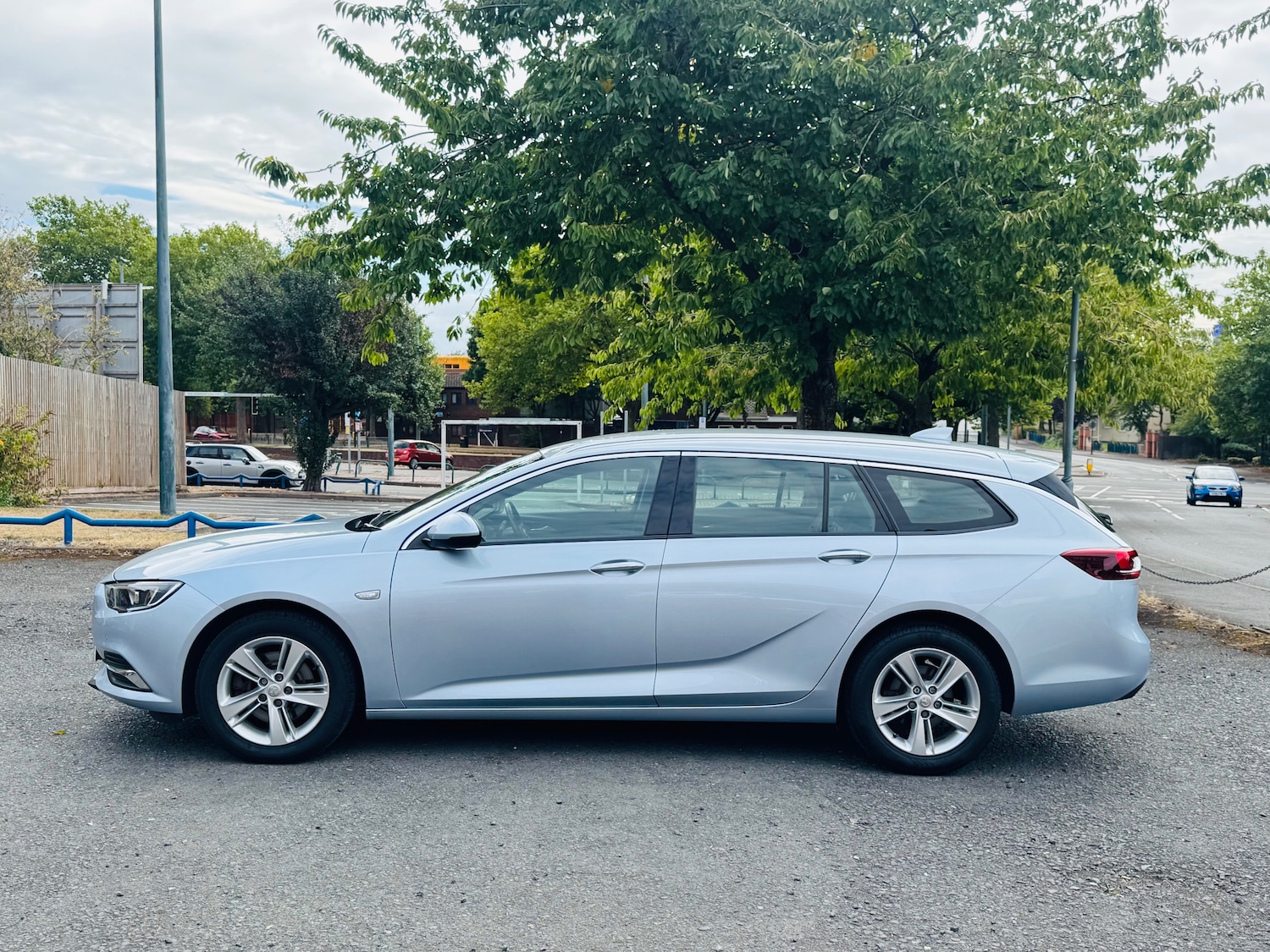 Used Vauxhall Insignia 2017 for sale - 76204682: Photo 4