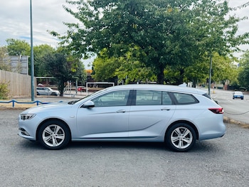 Used Vauxhall Insignia 2017 for sale - 76204682: Photo 4