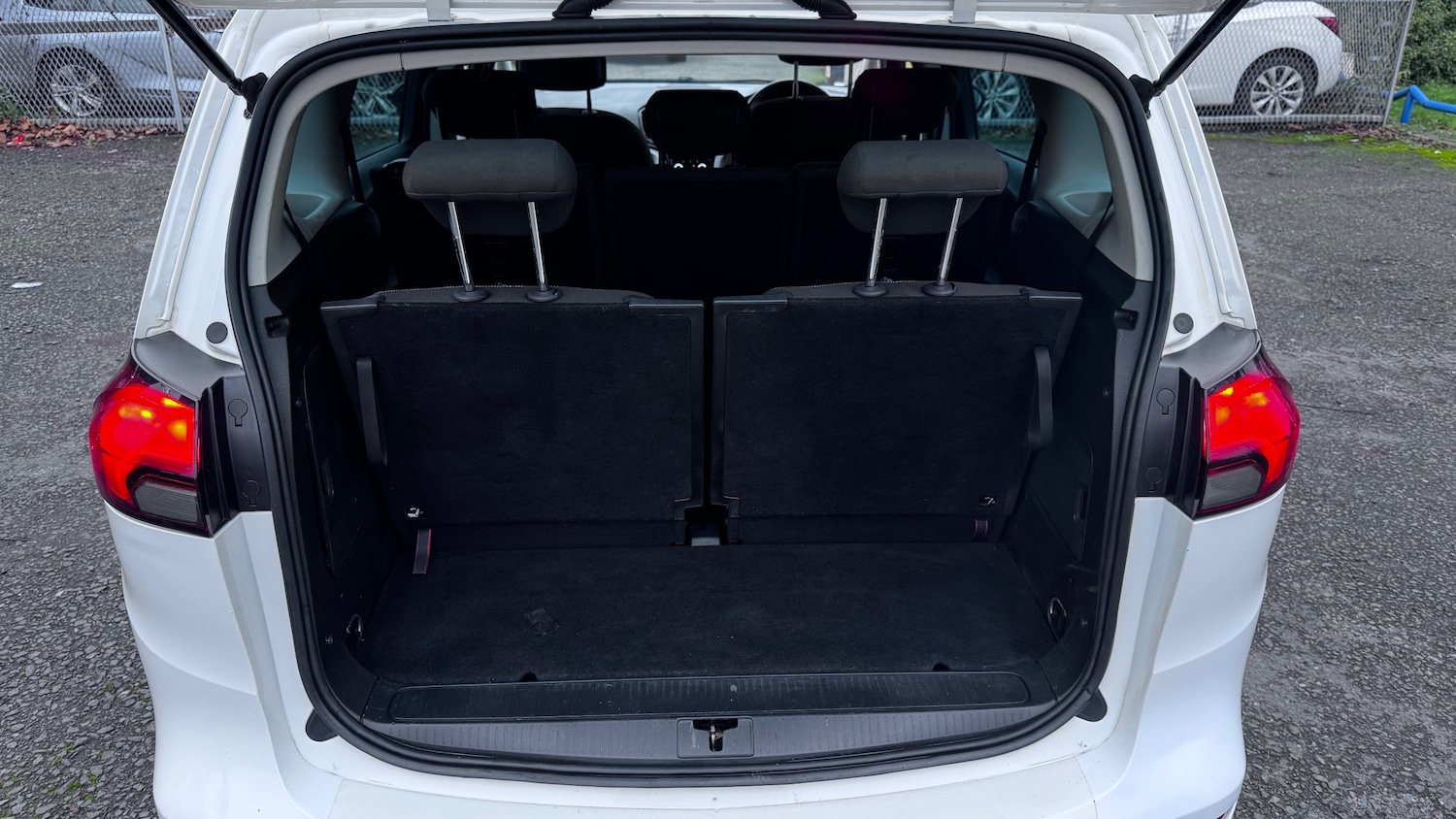 Used Vauxhall Zafira 2016 for sale - 77053551: Photo 28