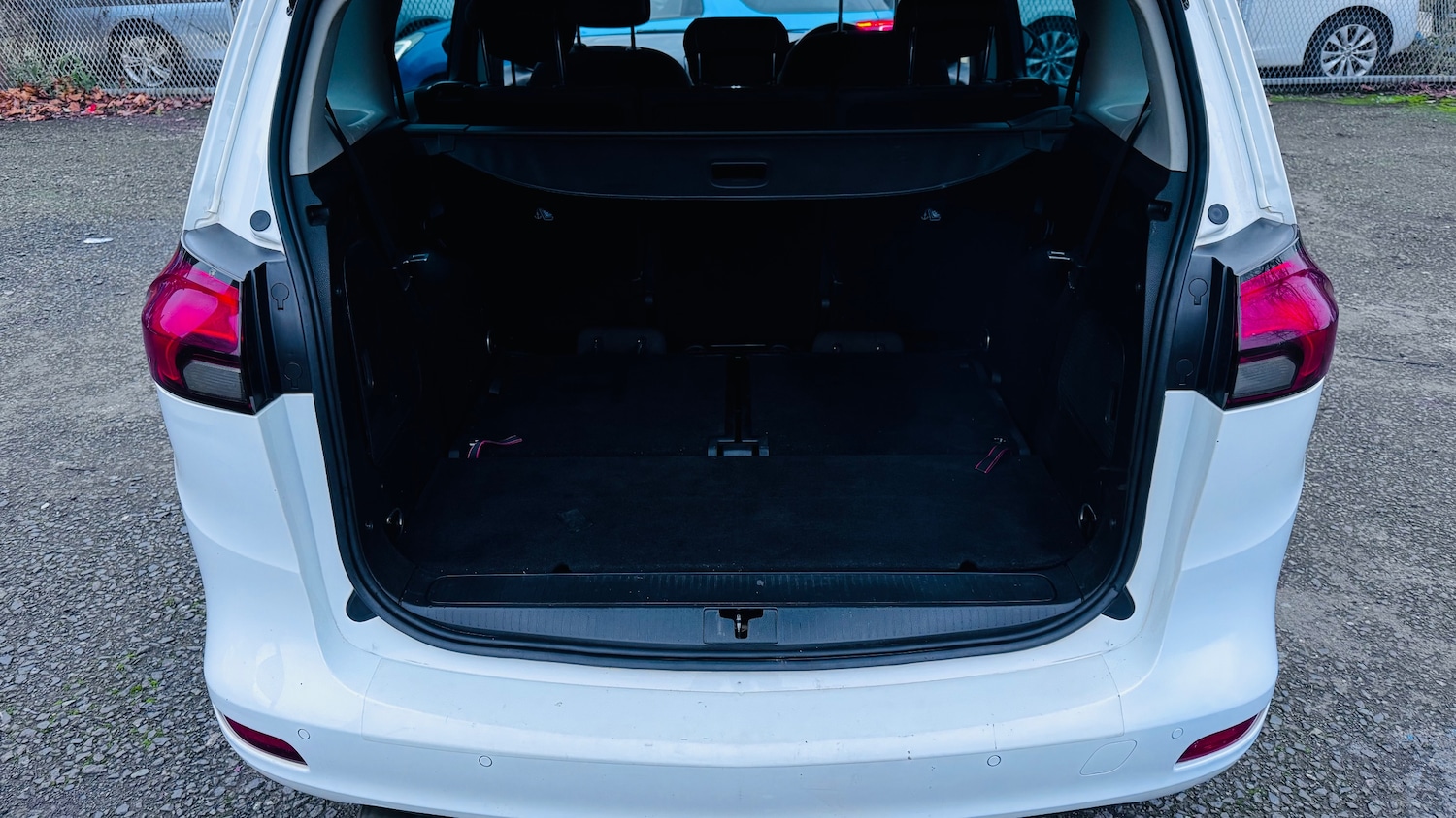 Used Vauxhall Zafira 2016 for sale - 77053551: Photo 35