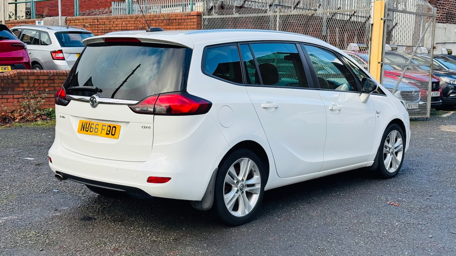 Used Vauxhall Zafira 2016 for sale - 77053551: Photo 9