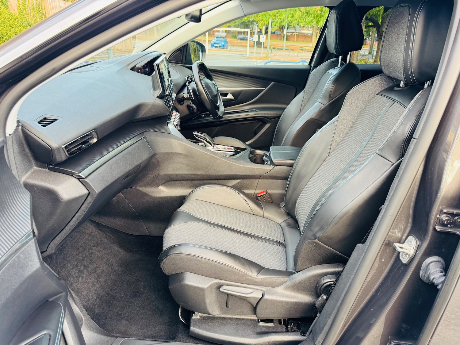 Used Peugeot 3008 2022 for sale - 76919096: Photo 22