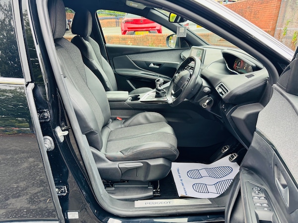 Used Peugeot 3008 2017 for sale - 76204700: Photo 17