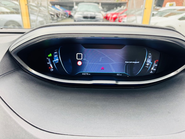 Used Peugeot 3008 2017 for sale - 76204700: Photo 33