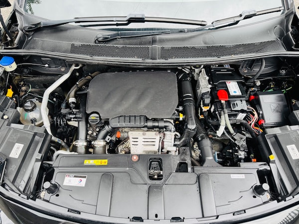 Used Peugeot 3008 2017 for sale - 76204700: Photo 37