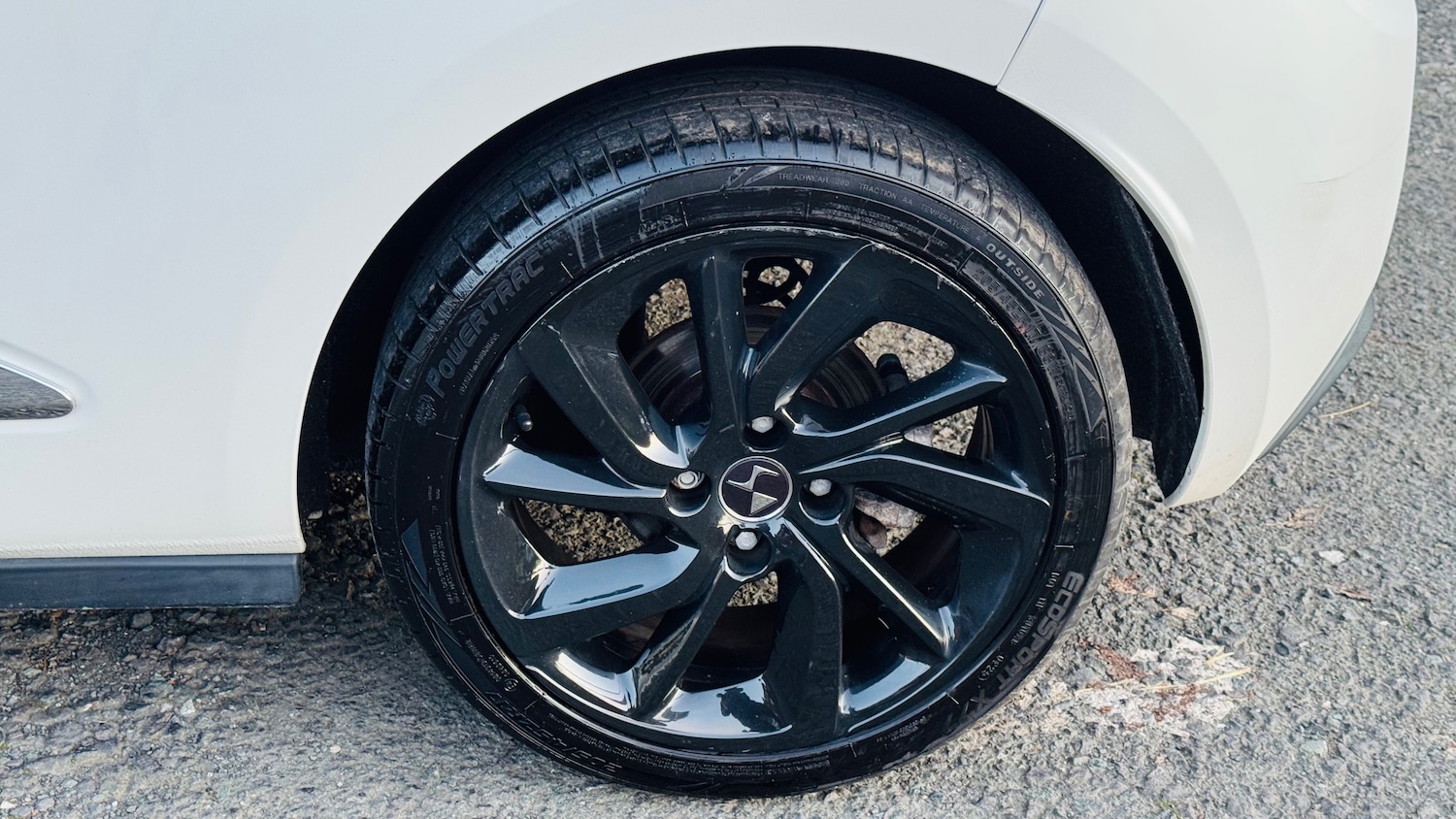 Used DS Automobiles DS 3 2017 for sale - 77053550: Photo 32