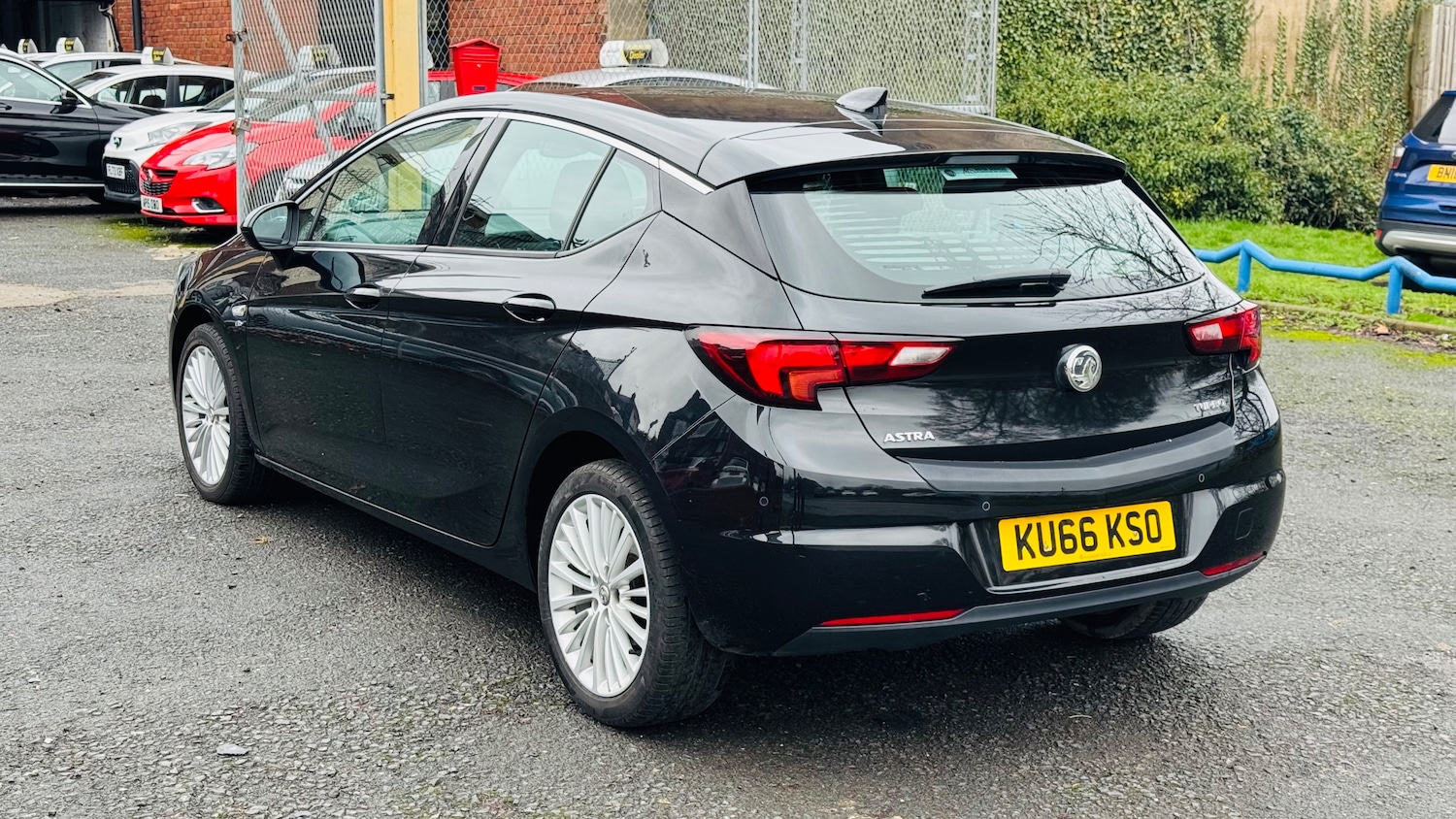 Used Vauxhall Astra for sale - 77501917: Photo 5