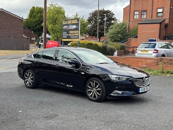Vauxhall - Insignia