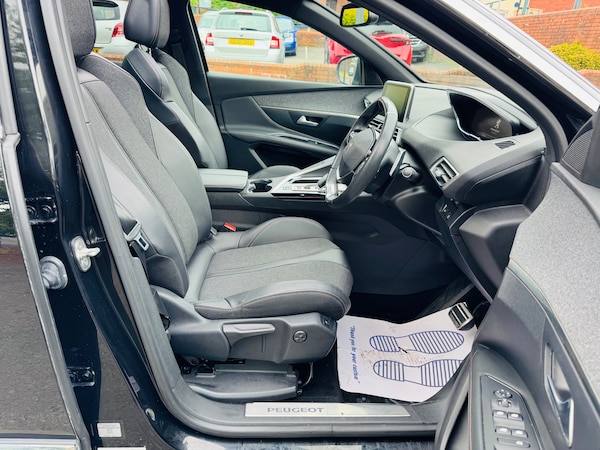 Used Peugeot 3008 2019 for sale - 74757261: Photo 17