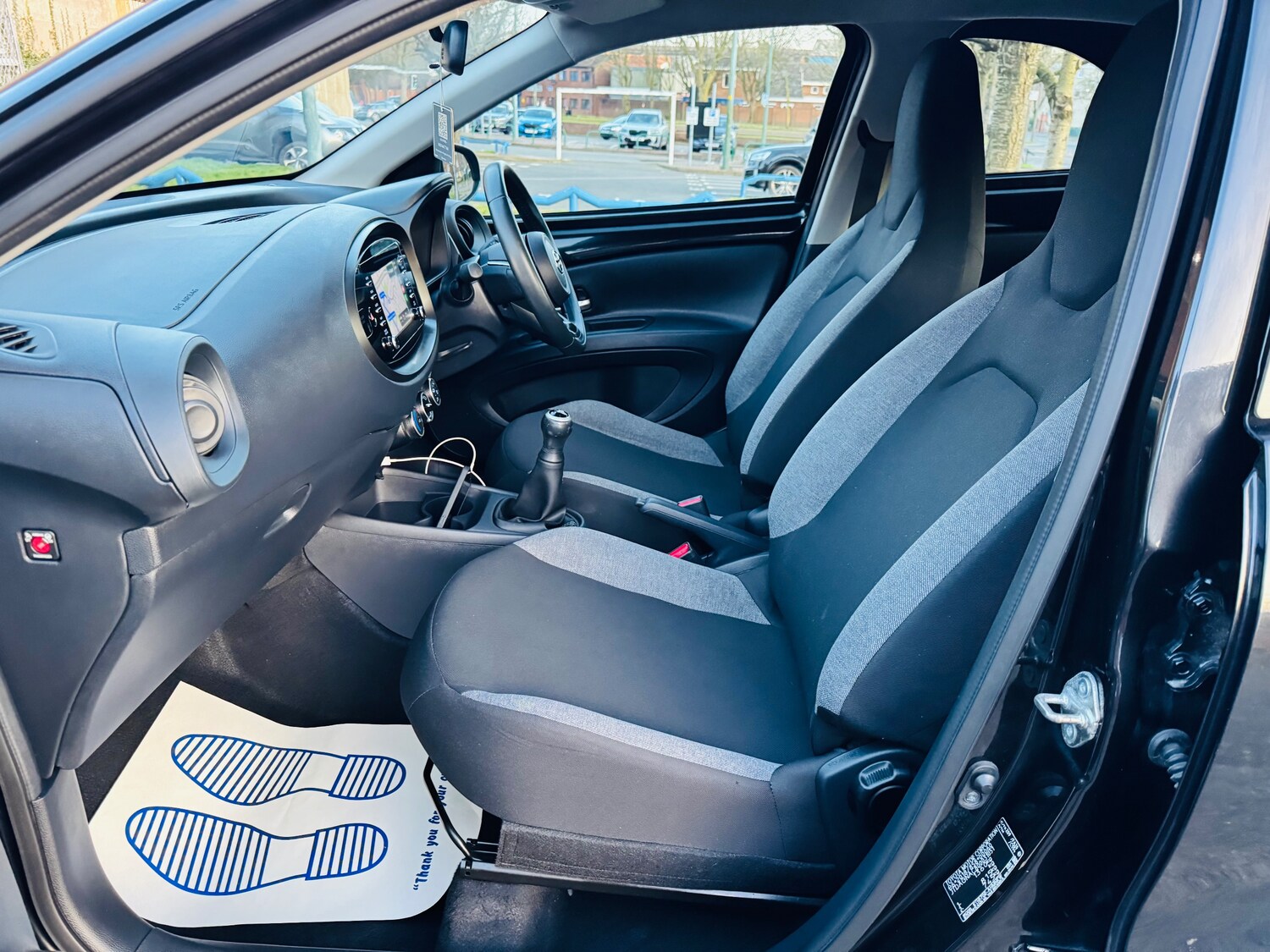 Used Toyota AYGO 2022 for sale - 76204670: Photo 25