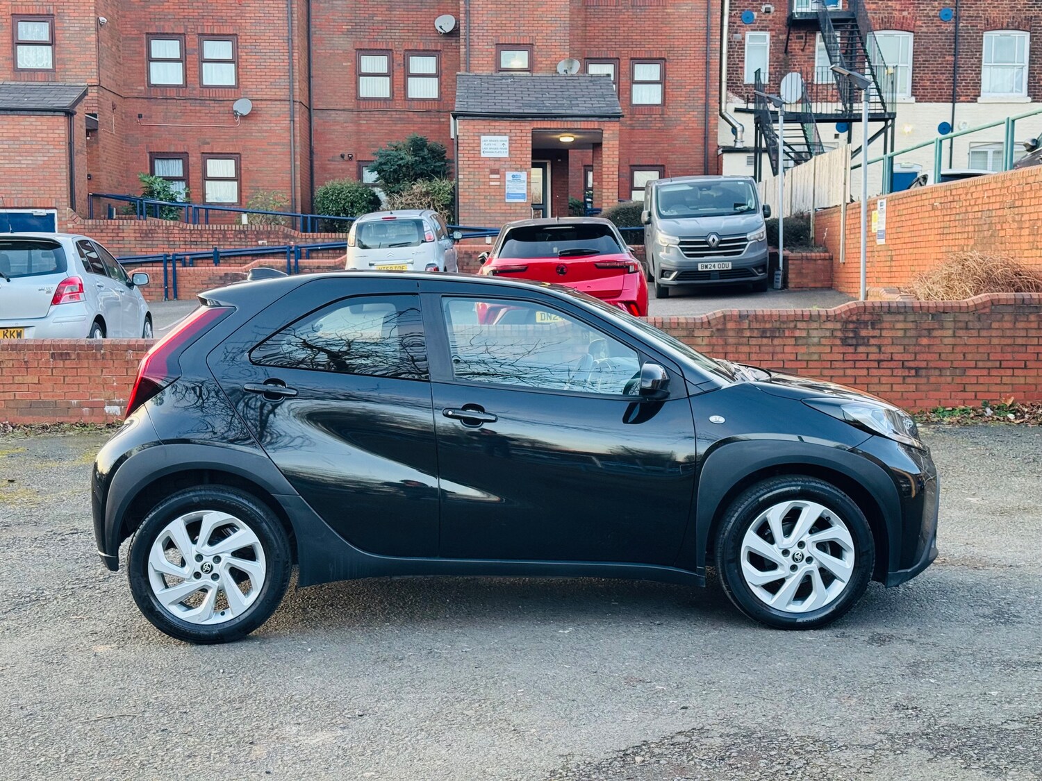 Used Toyota AYGO 2022 for sale - 76204670: Photo 8