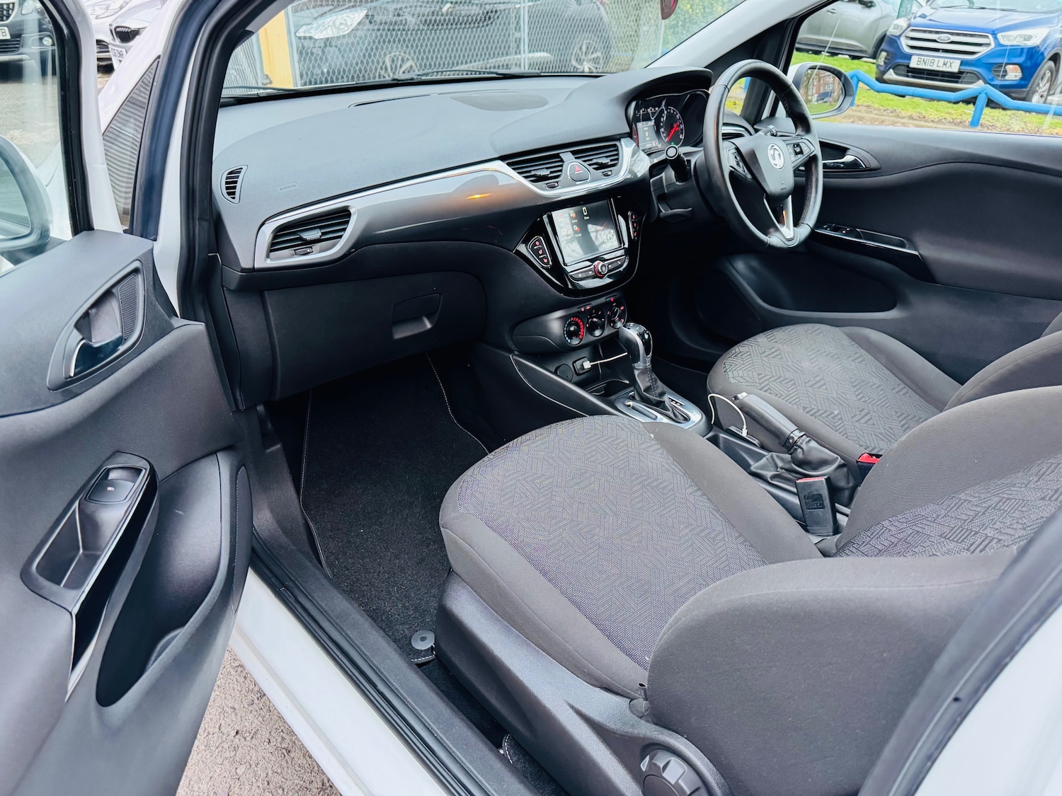 Used Vauxhall Corsa for sale - 77557309: Photo 28