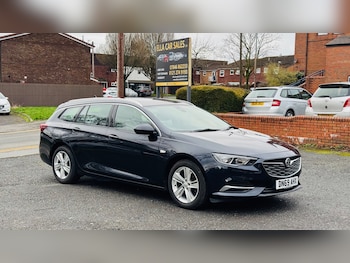 (69) - 1.6 Turbo D ecoTEC BlueInjection Tech Line Nav Sports Tourer 5dr Diesel Man