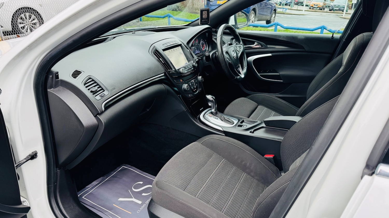 Used Vauxhall Insignia 2017 for sale - 77307760: Photo 17