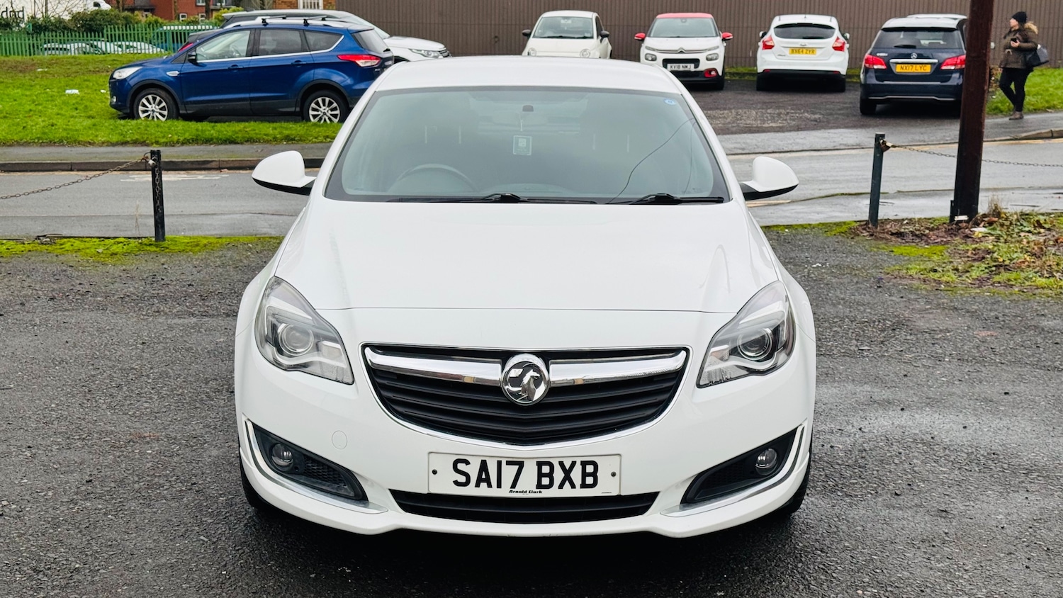 Used Vauxhall Insignia 2017 for sale - 77307760: Photo 2