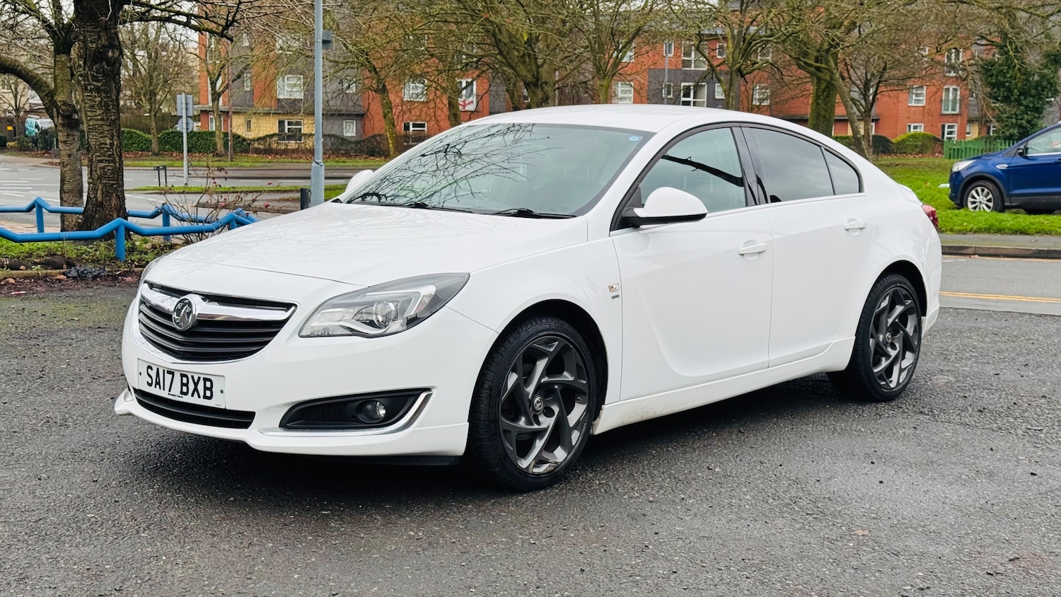 Used Vauxhall Insignia 2017 for sale - 77307760: Photo 3