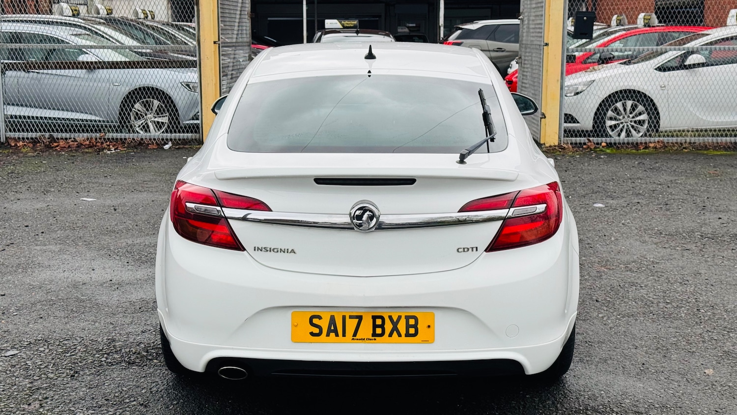 Used Vauxhall Insignia 2017 for sale - 77307760: Photo 4