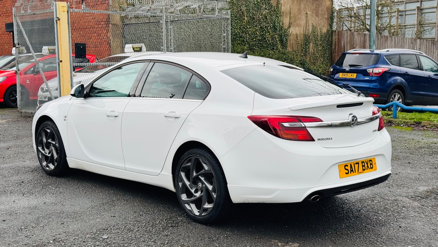 Used Vauxhall Insignia 2017 for sale - 77307760: Photo 5