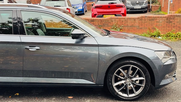 Used Skoda Superb 2019 for sale - 76274513: Photo 12