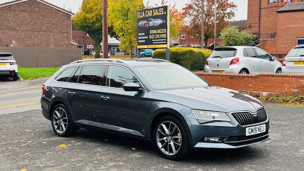 Used Skoda Superb 2019 for sale - 76274513: Photo 1