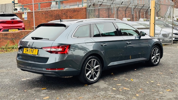 Used Skoda Superb 2019 for sale - 76274513: Photo 9