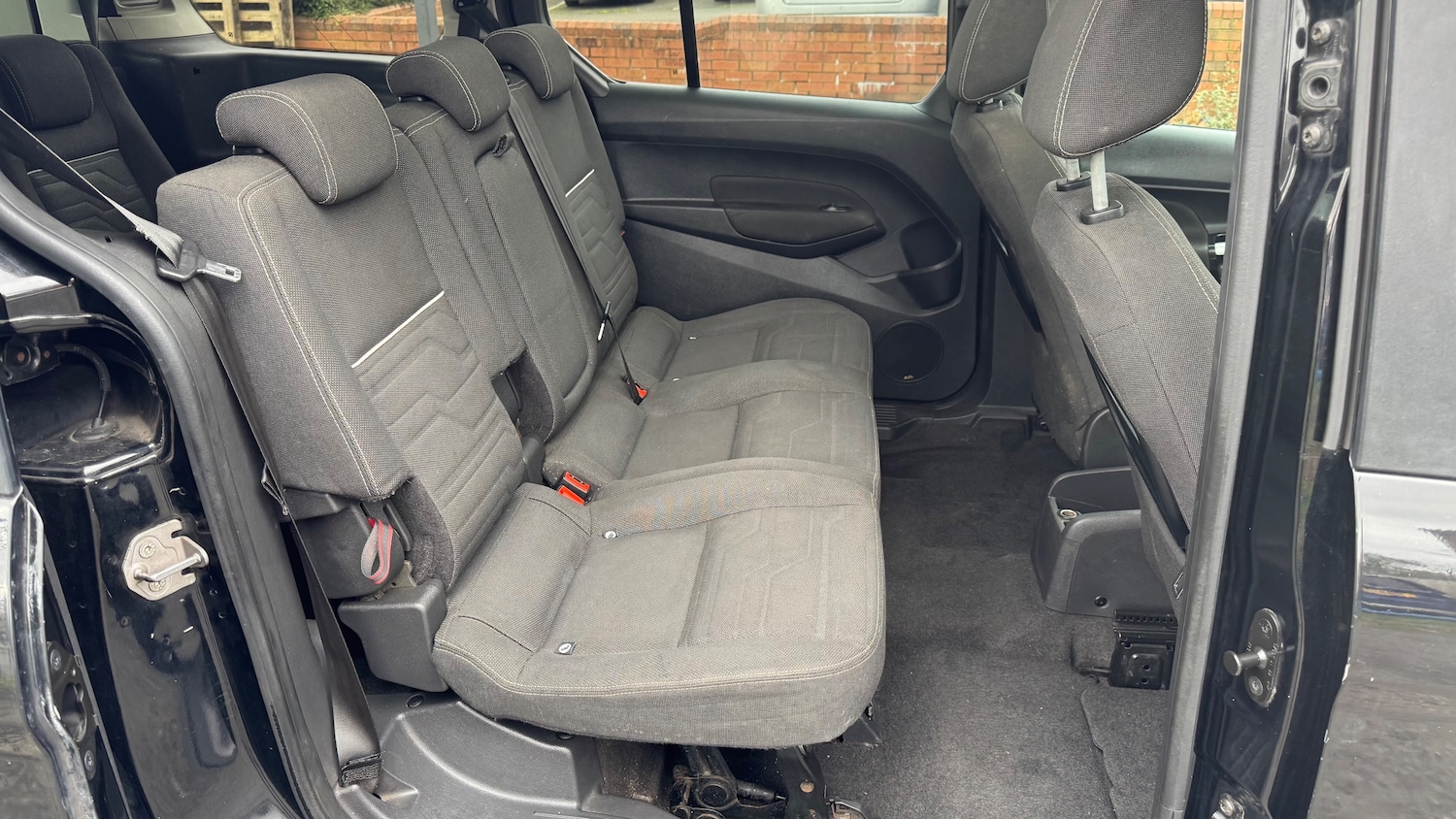 Used Ford Grand Tourneo Connect 2016 for sale - 77654090: Photo 17