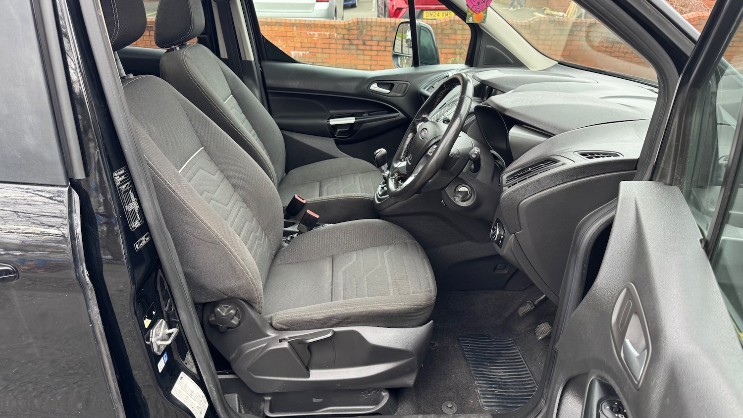 Used Ford Grand Tourneo Connect 2016 for sale - 77654090: Photo 18