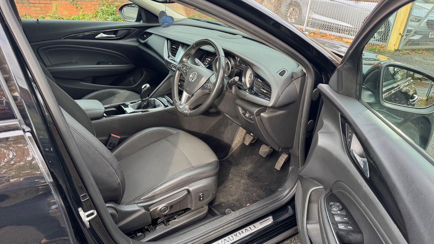 Used Vauxhall Insignia 2017 for sale - 76395570: Photo 19