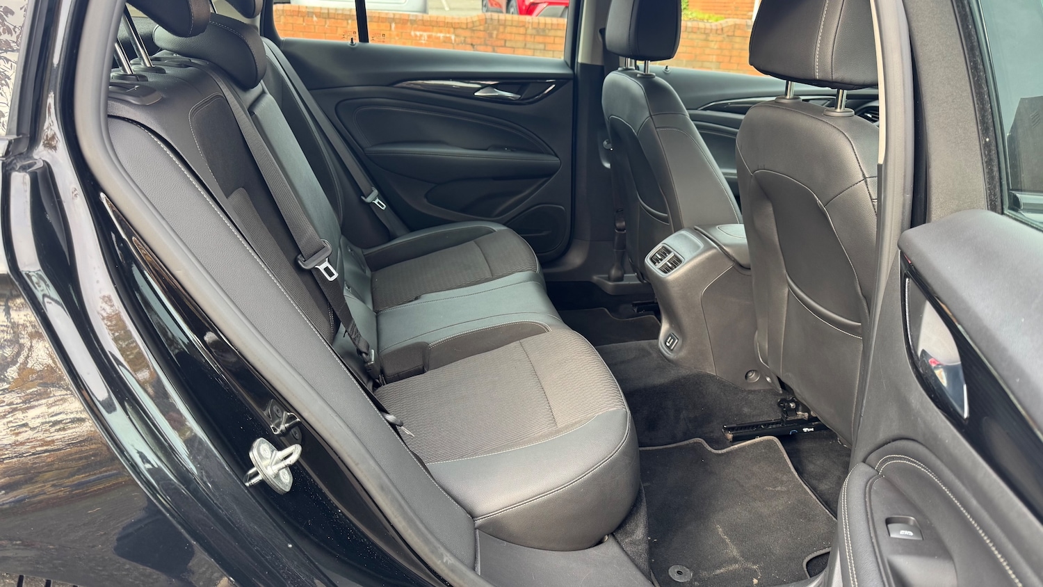 Used Vauxhall Insignia 2017 for sale - 76395570: Photo 21