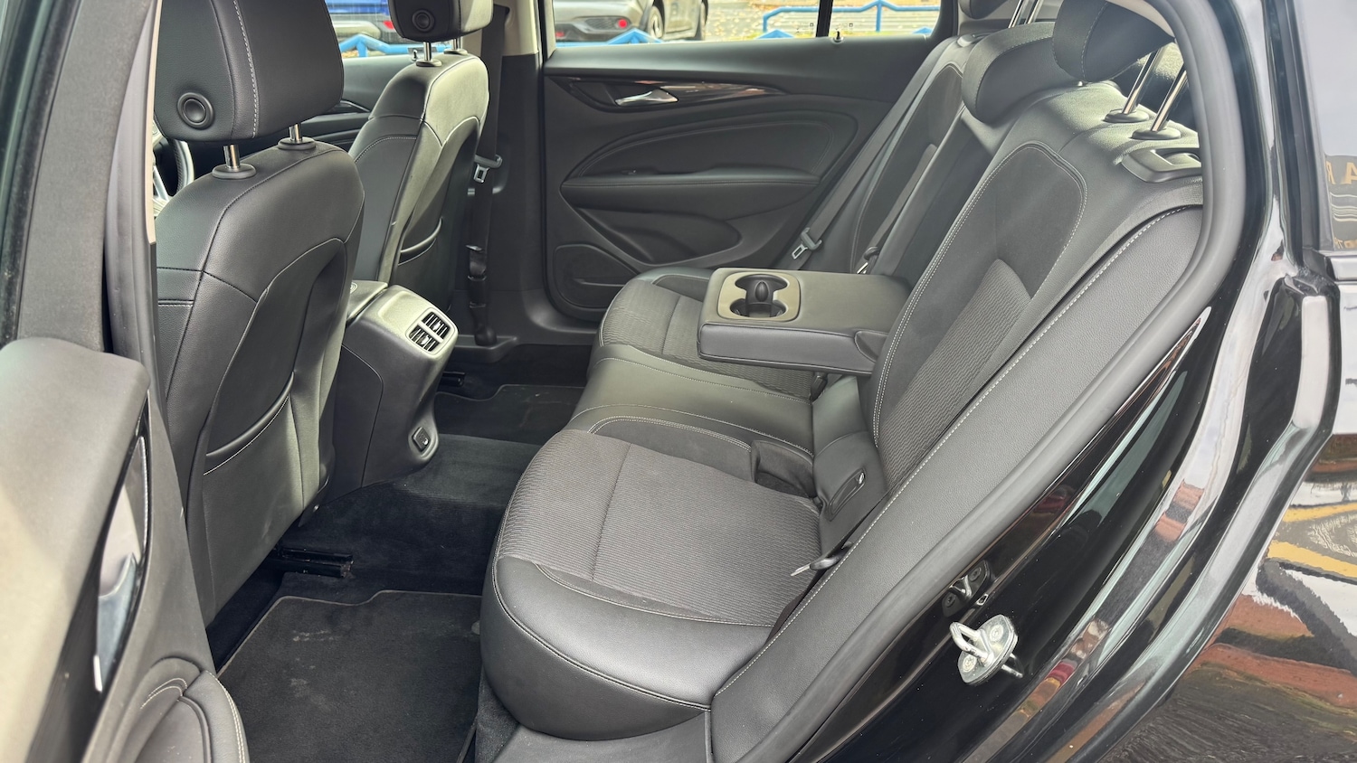 Used Vauxhall Insignia 2017 for sale - 76395570: Photo 22