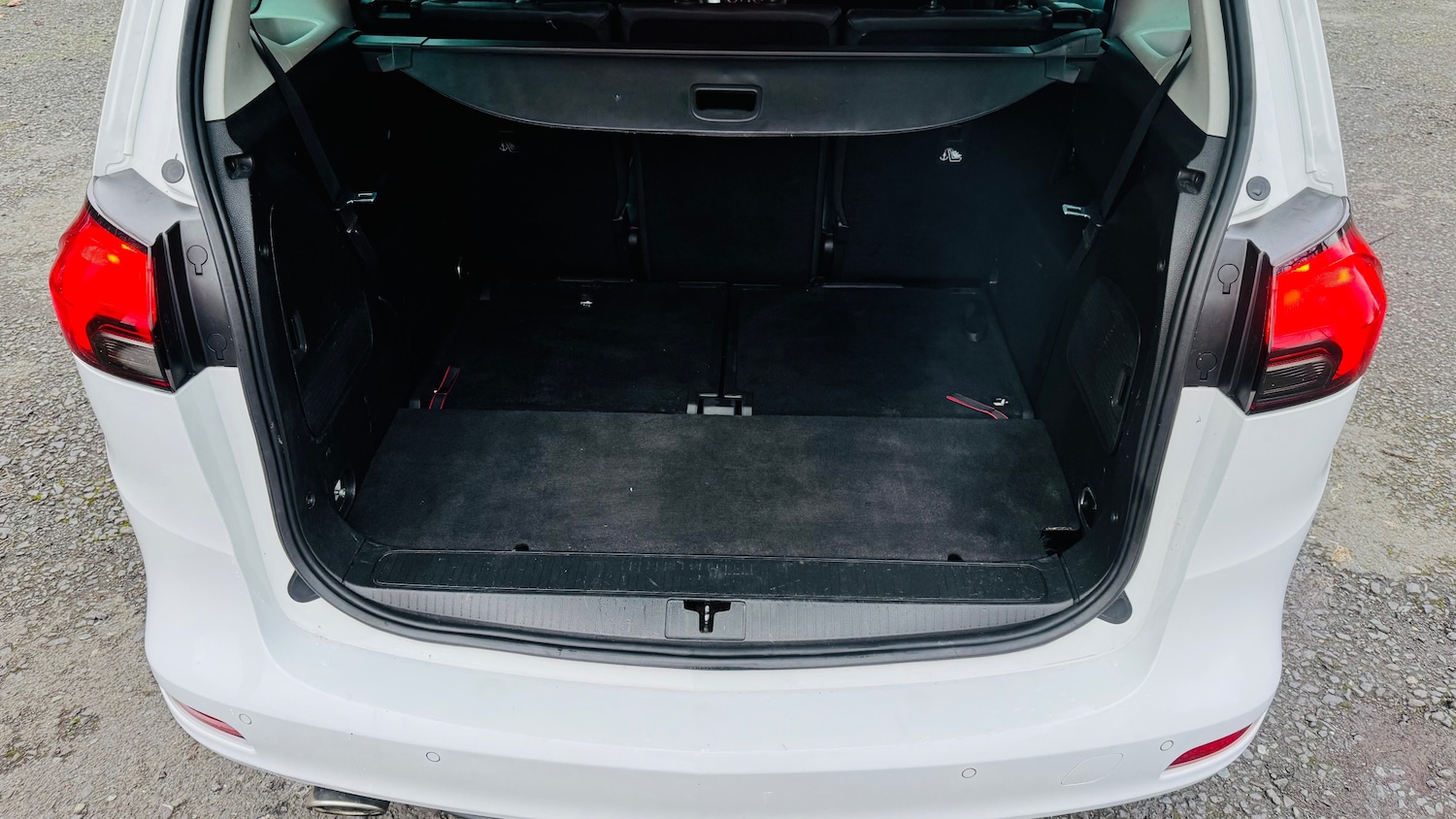 Used Vauxhall Zafira 2017 for sale - 77560744: Photo 26