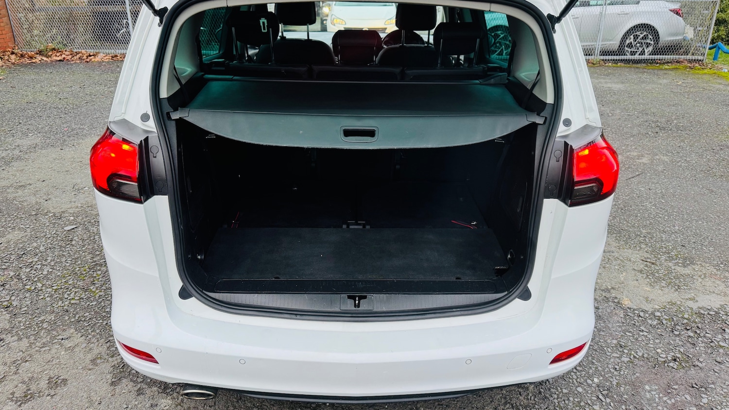 Used Vauxhall Zafira 2017 for sale - 77560744: Photo 27