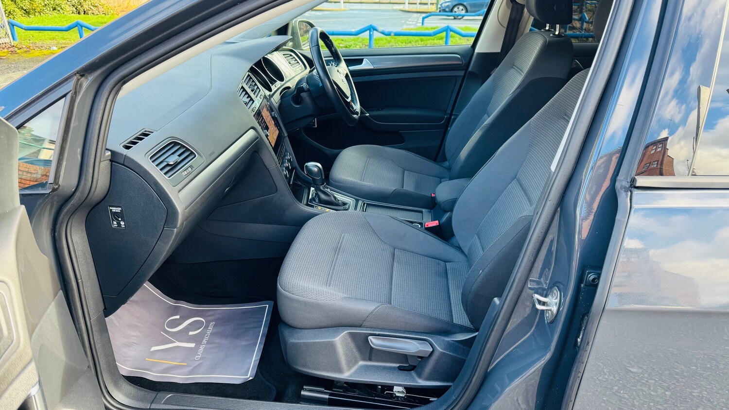 Used Volkswagen Golf 2020 for sale - 77576569: Photo 20