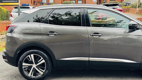 Used Peugeot 3008 2020 for sale - 76242172: Photo 14