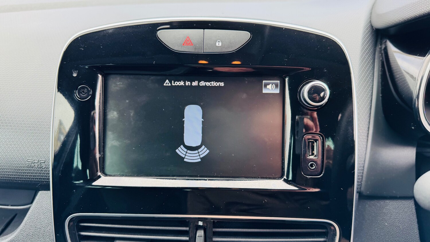 Used Renault Clio 2019 for sale - 78124860: Photo 35