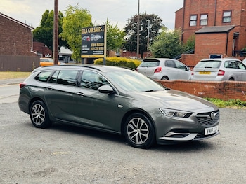 Vauxhall - Insignia