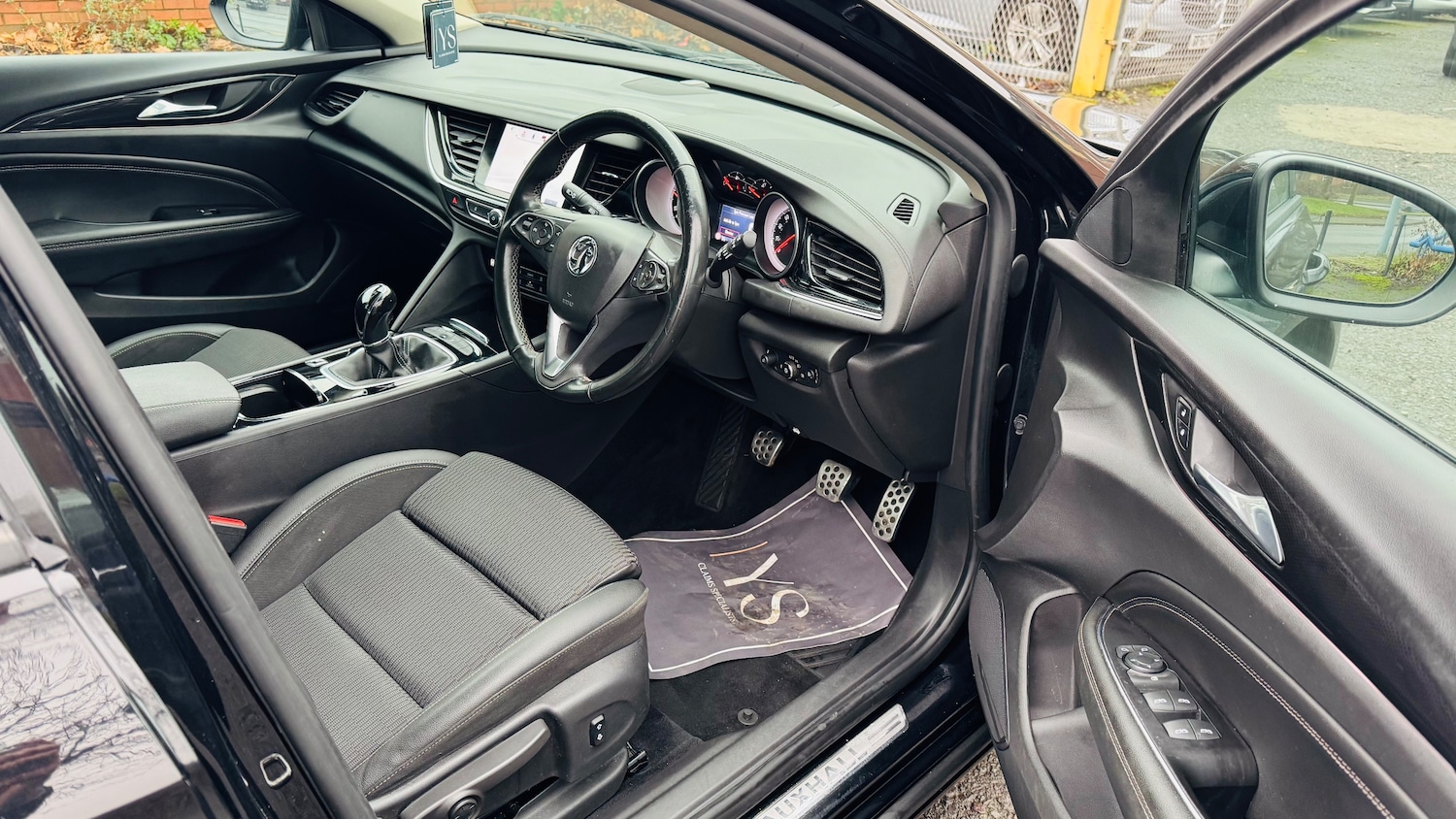 Used Vauxhall Insignia 2017 for sale - 77164826: Photo 19