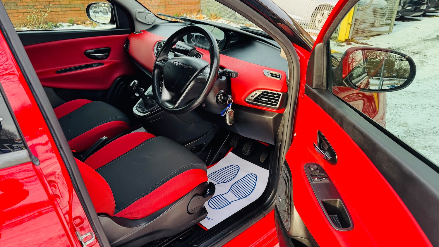 Used Chrysler Ypsilon 2012 for sale - 77122681: Photo 15