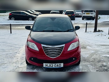 Used Chrysler Ypsilon 2012 for sale - 77122681: Photo