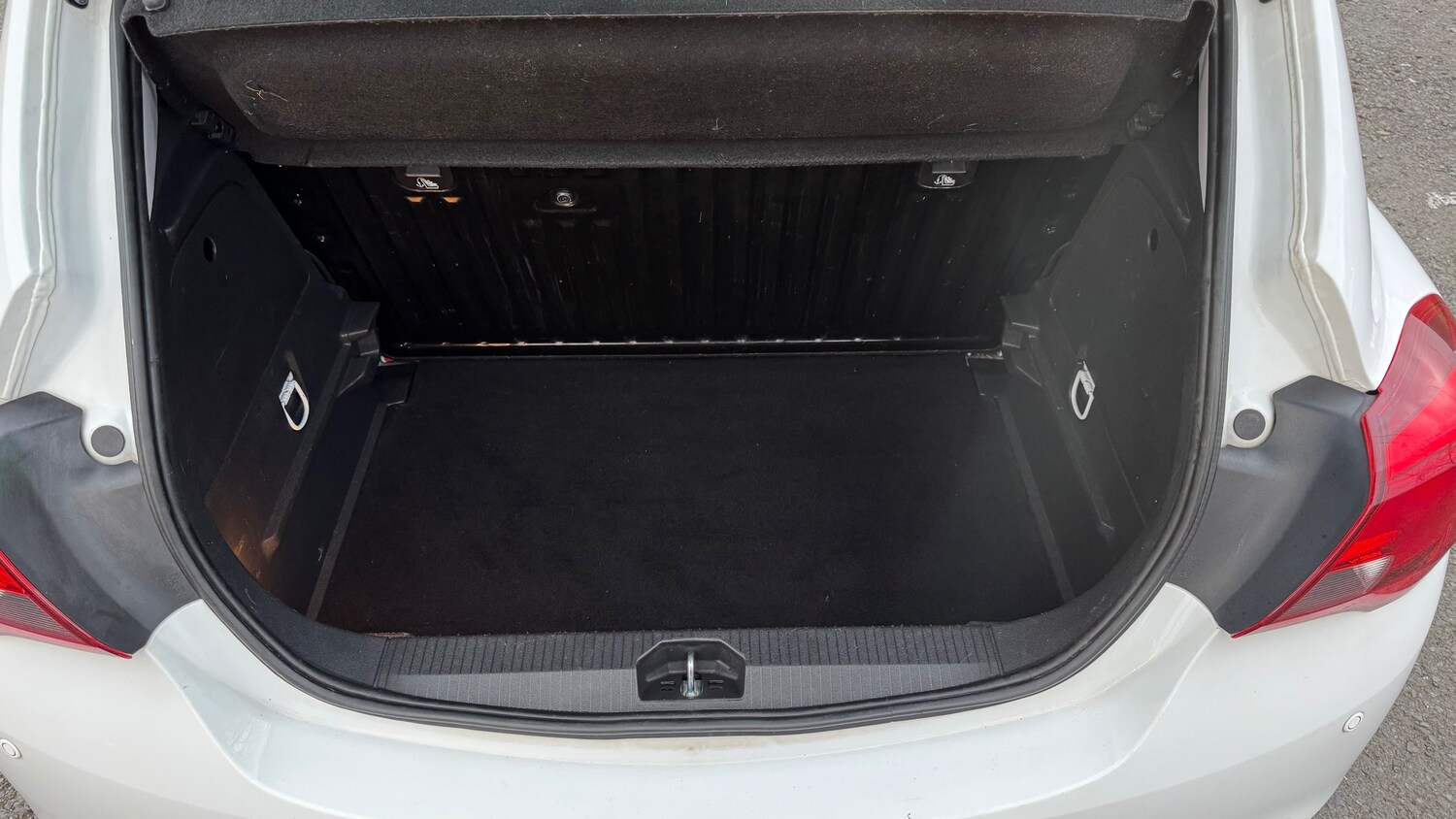 Used Vauxhall Corsa 2017 for sale - 77673985: Photo 32