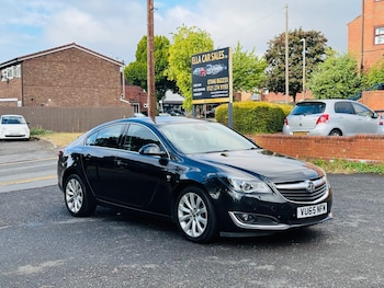 Vauxhall - Insignia