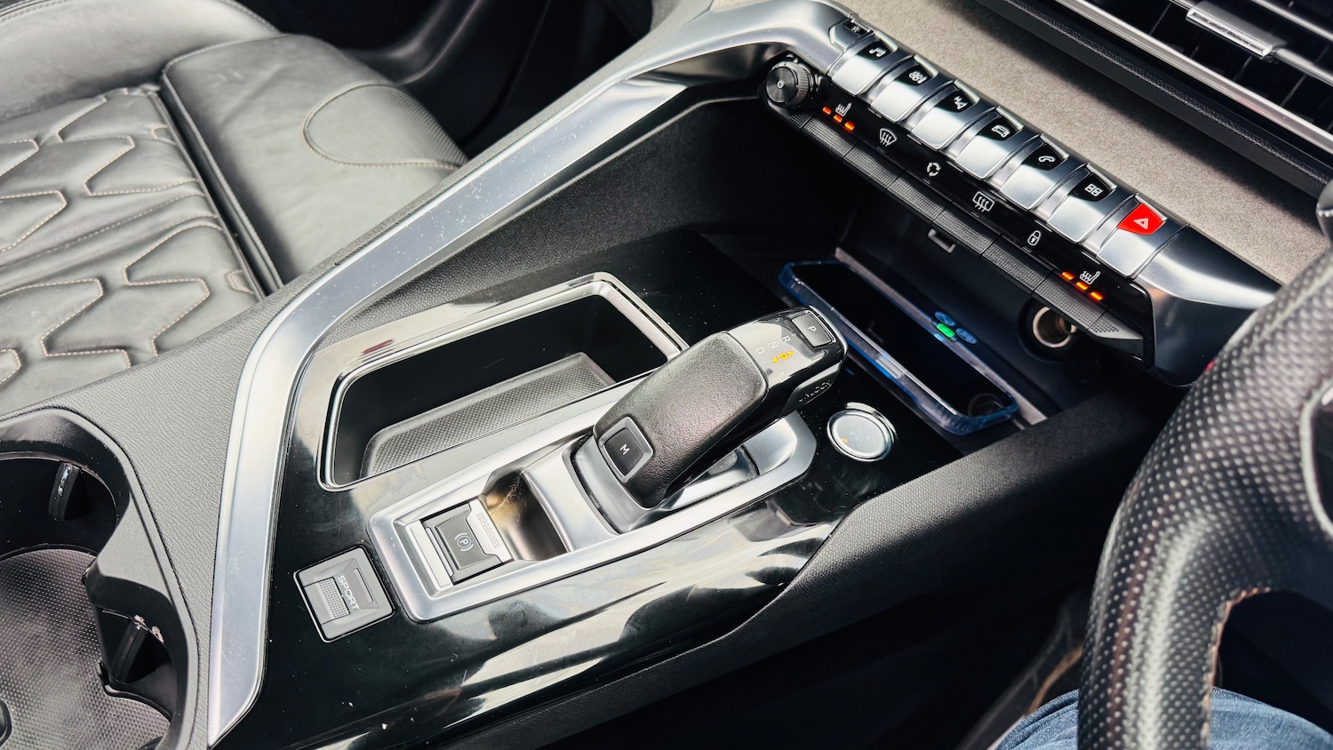 Used Peugeot 3008 2018 for sale - 76545985: Photo 35