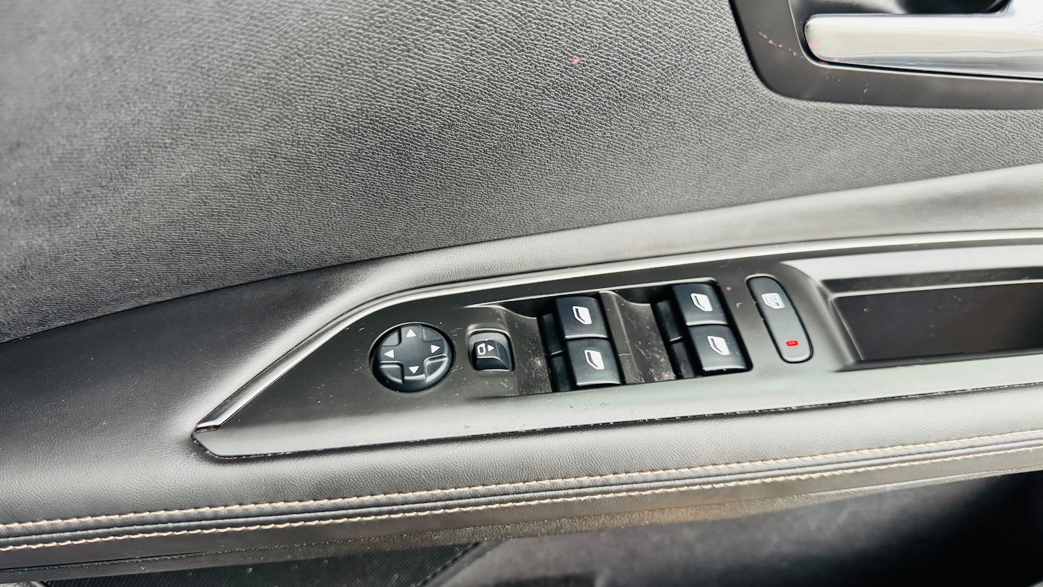 Used Peugeot 3008 2018 for sale - 76545985: Photo 37